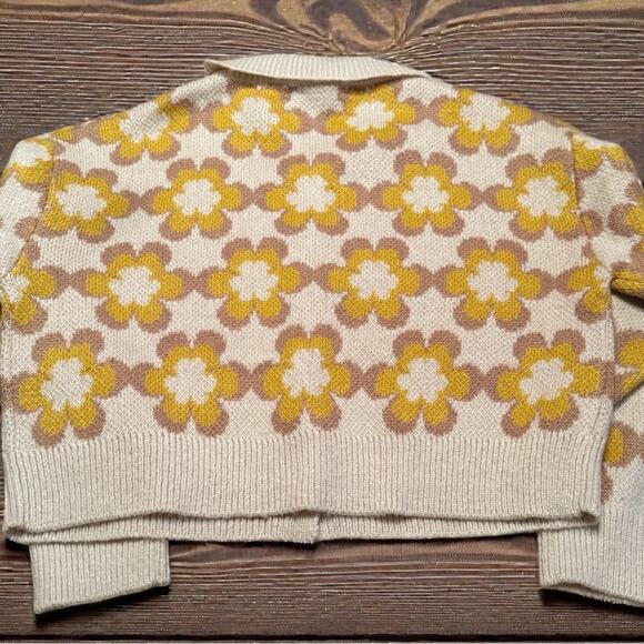 Industry Flower Child Women’s MD Daisy Floral Crop Cardigan Cottagecore Hippy - Picture 2 of 6